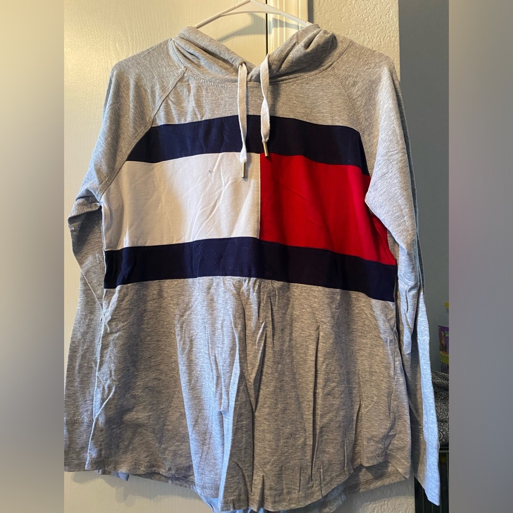 Tommy Hilfiger lightweight hoodie shirt